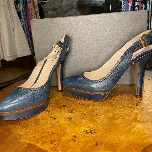 Prada closed toe blue platform slingback - Picture 2 of 5
